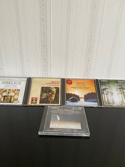 Sibeliuksen sinfoniat 2, 3, 4 ja 5 ja 7 sekä viulukonsertti