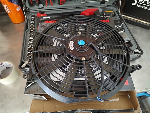 Product image 1 of 2
