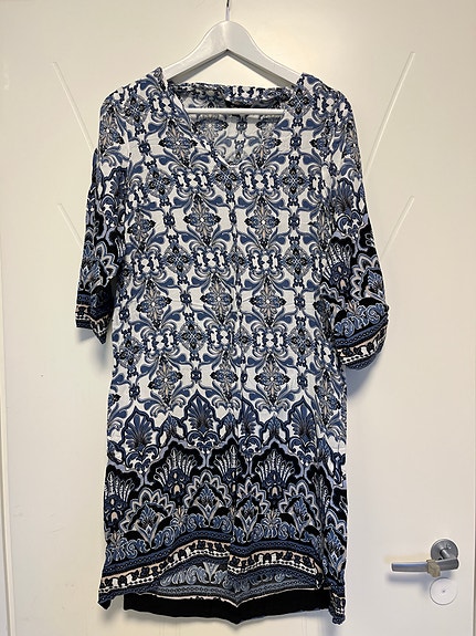 Happy Holly mekko / tunika 36