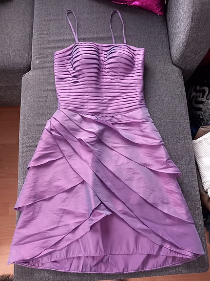 Magic M violetti juhlamekko 34