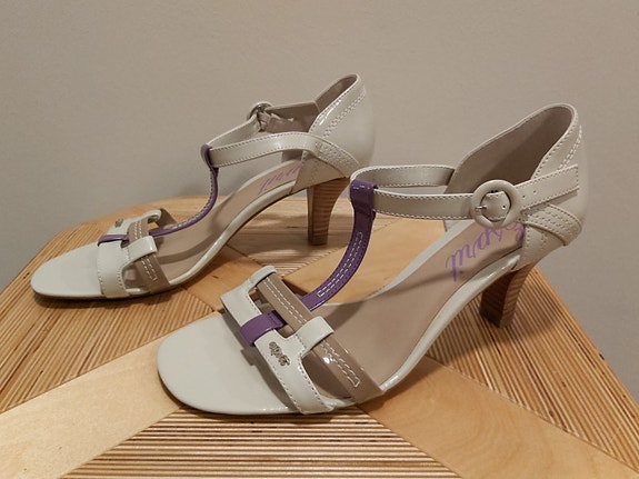 Esprit sandaalit koko 38