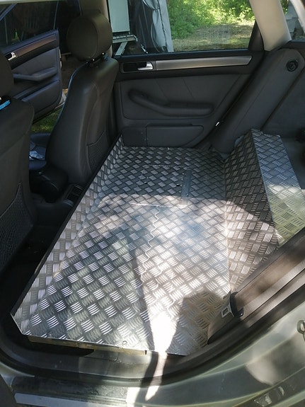 Audi pakettiautoksi