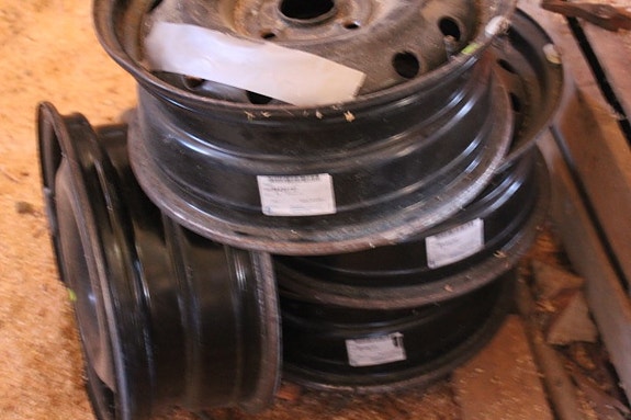 Peltivanteet  4x114.3  6x15" chevrolet /daevoo nubira+lacetti+vanha Toyota ym?