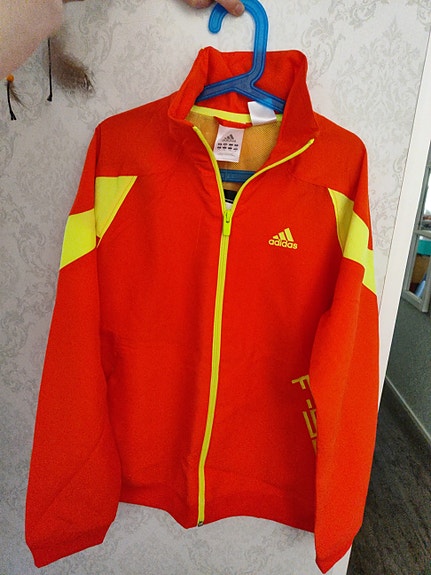 Adidas performance, uusi treenitakki 152