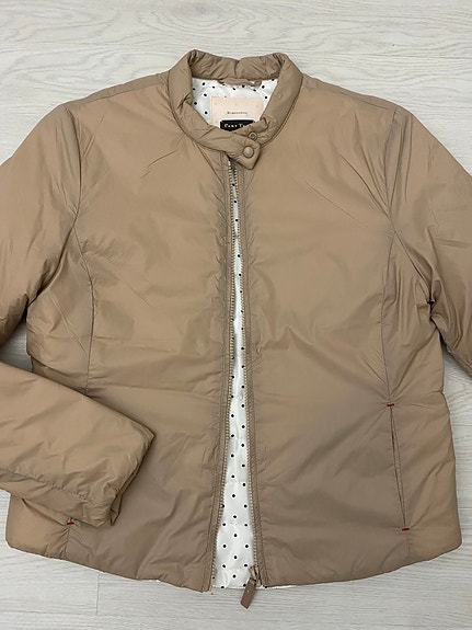 Beige takki 38
