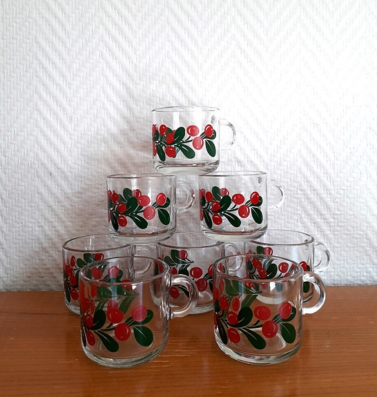 Retro puolukka kupit