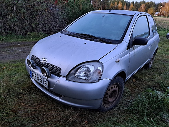 Toyota Yaris korin osia