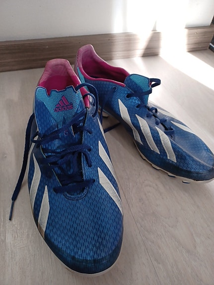 Adidas nappikset koko 44