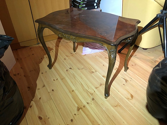 Ruola kotimainen rokokoo-tyylinen salonkipöytä