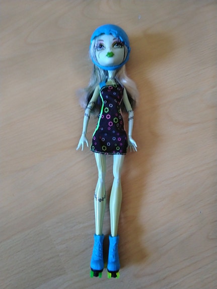 Monster High Frankie rullaluistelija