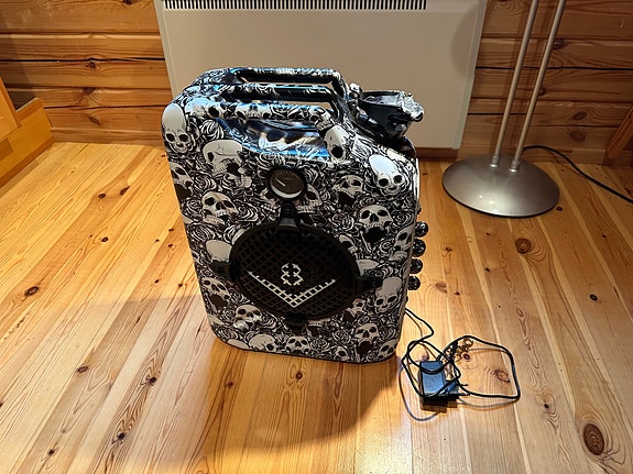 v8 tank amp
