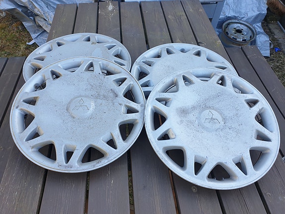 Mitsubishi 14" pölykapselit