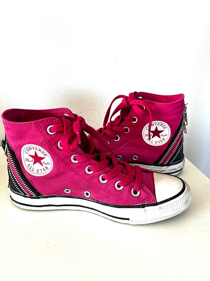 Converse Tri Zip Hi Pink