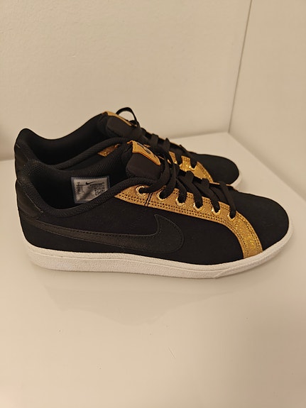 Nike naisten tennarit 38