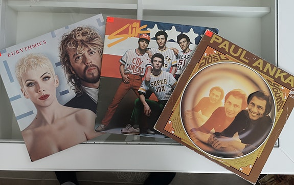 Eurythmics, Slik, Paul Anka Just Young