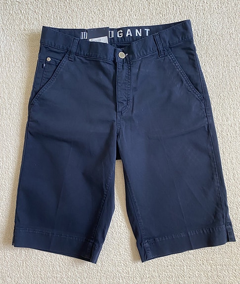 Naisten Gant uudet tummansiniset, marine, shortsit koko 29 (tuuma)