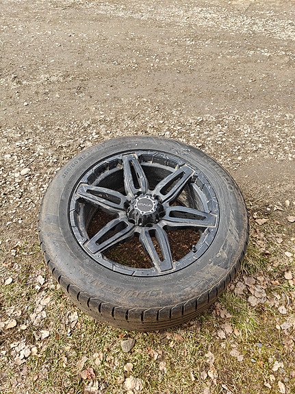 Kesärenkaat 285/50R20