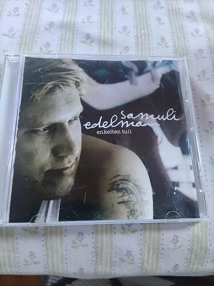 Samuli Edelmann CD, Enkelten tuli