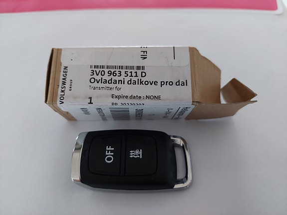 Skoda oct III Webaston kaukosäädin uusi