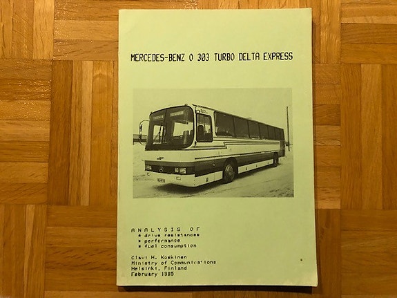Kirja/analyysi Mercedes-Benz O 303 Turbo Delta Express linja-auto bussi 1985