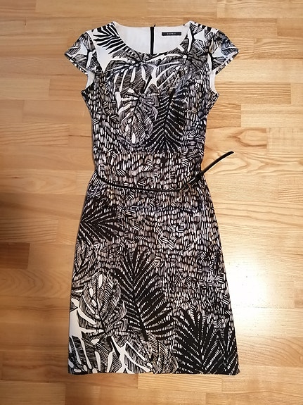 Esprit juhlamekko 34