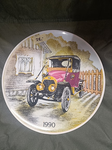 Autohistorian vuosilautanen 1990