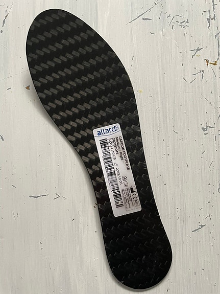 Hiilikuitupohjallinen 1 kpl oikea jalka