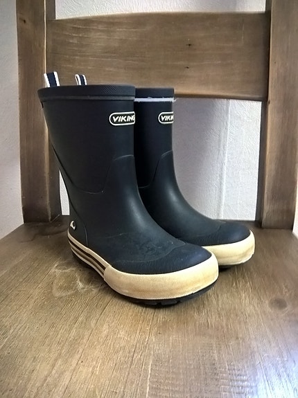 Viking kumisaappaat 28
