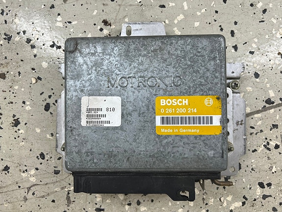 Bosch 0 261 200 214 ECU moottorinohjausboksi Citroen Peugeot