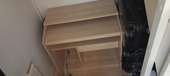 Kaunis, laadukas ja kestävä työpöytä/tietokonepöytä/koulupöytä