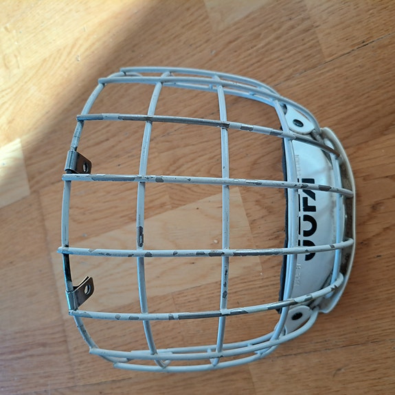 Jofa ristikko kypärään