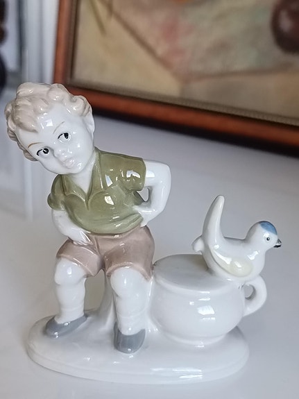 Vanha posliini figuuri GDR