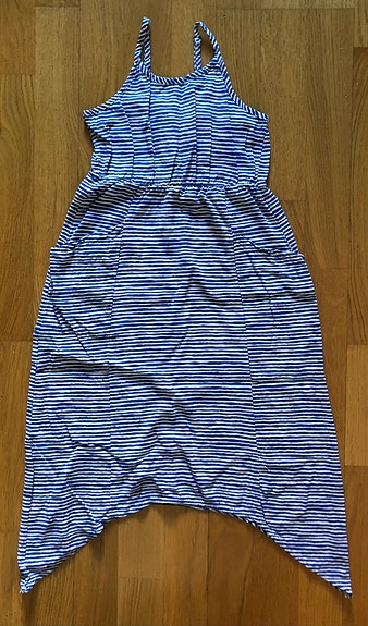 Old Navy raidallinen mekko
