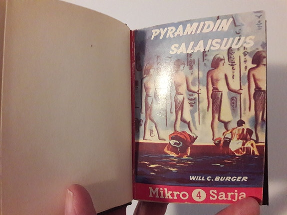 Pyramidin salaisuus - Burger, Mikro-sarja n:o 4 (sid.)
