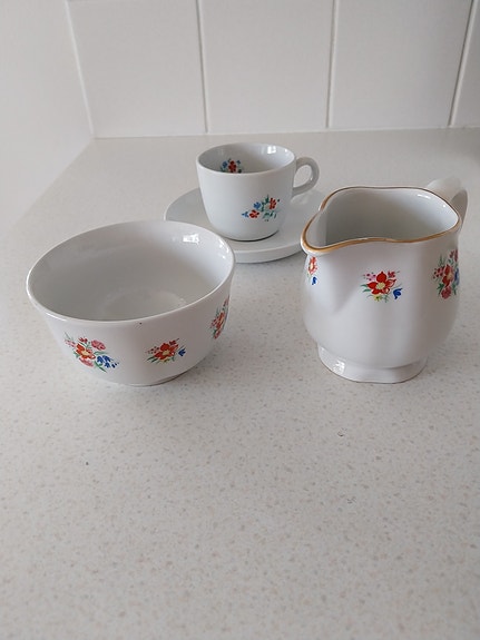 Product image 1 of 3