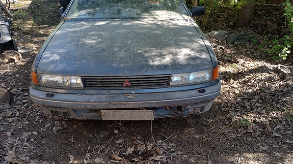 Mitsubishi Lancer 1.5i 12v. -90-92 Varaosia