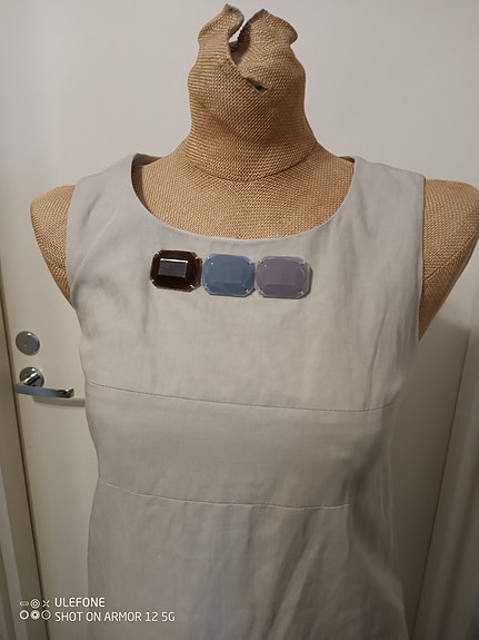 Product image 1 of 8