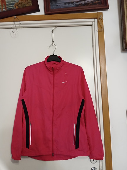 nike tuulitakki m