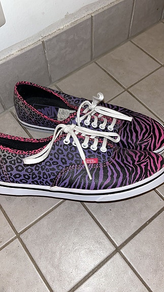 Vans-tennarit