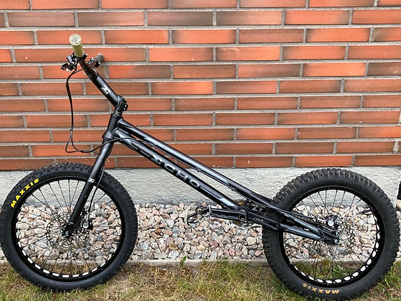 Trial pyörä Echo
