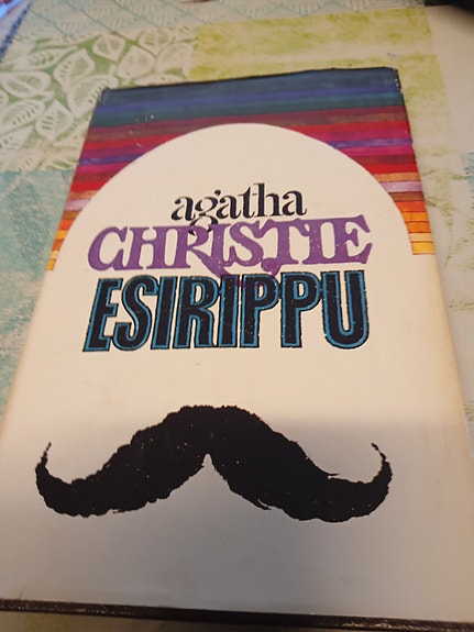 Agatha Christie ESIRIPPU
