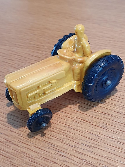 Tomte Laerdal nro 19, Fordson traktori.