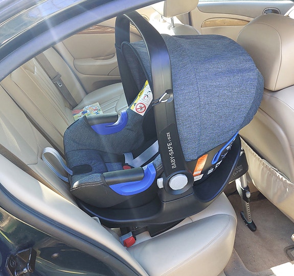 BabySafe i-Size 3 vm2018 kaukalo+telakka
