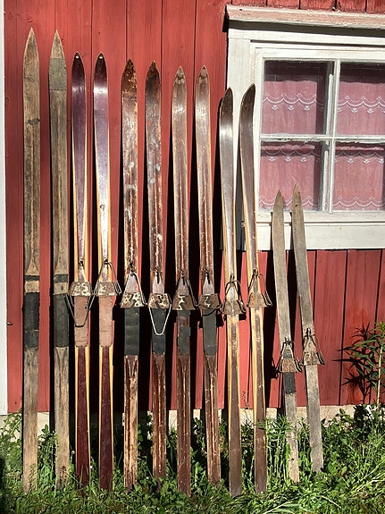 Vanhoja puusuksia / vanhat puusukset