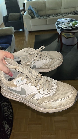 Nike-kengät