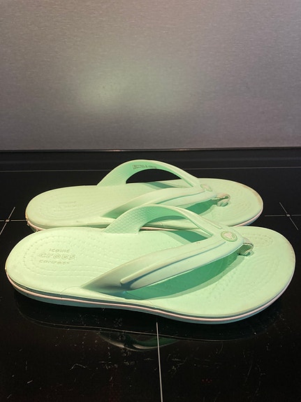 Crocs J2