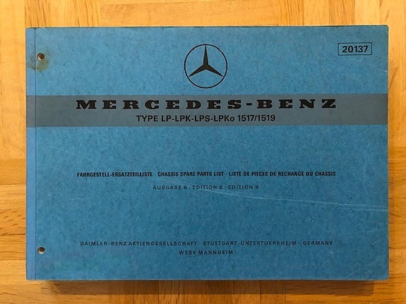 Varaosaluettelo Mercedes kuorma-auto LP LPK LPS LPKo 1517 1519 vuodelta 1971
