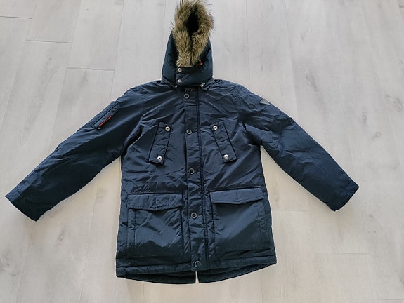 Product image 1 of 3