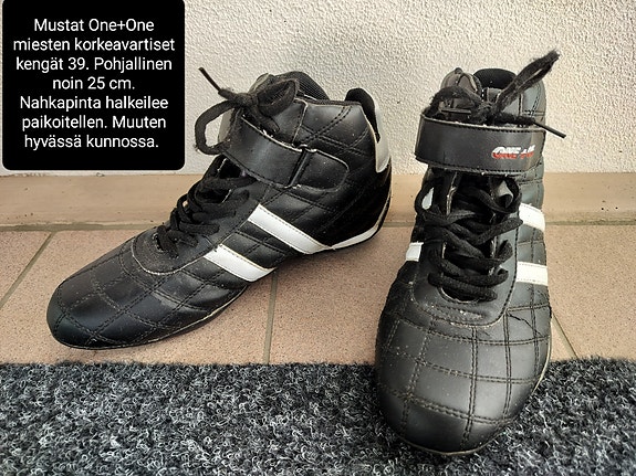 One+One mustat korkeavartiset tennarit 39