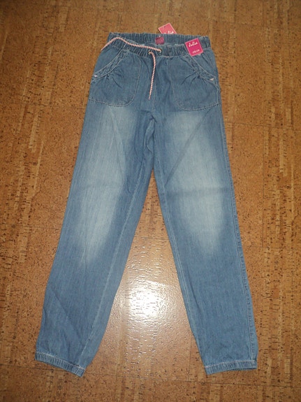 Julia housut 152 cm uudet